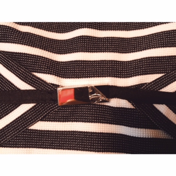 NWOT size 12 navy/white stripe Ann Taylor dress - Picture 7 of 7